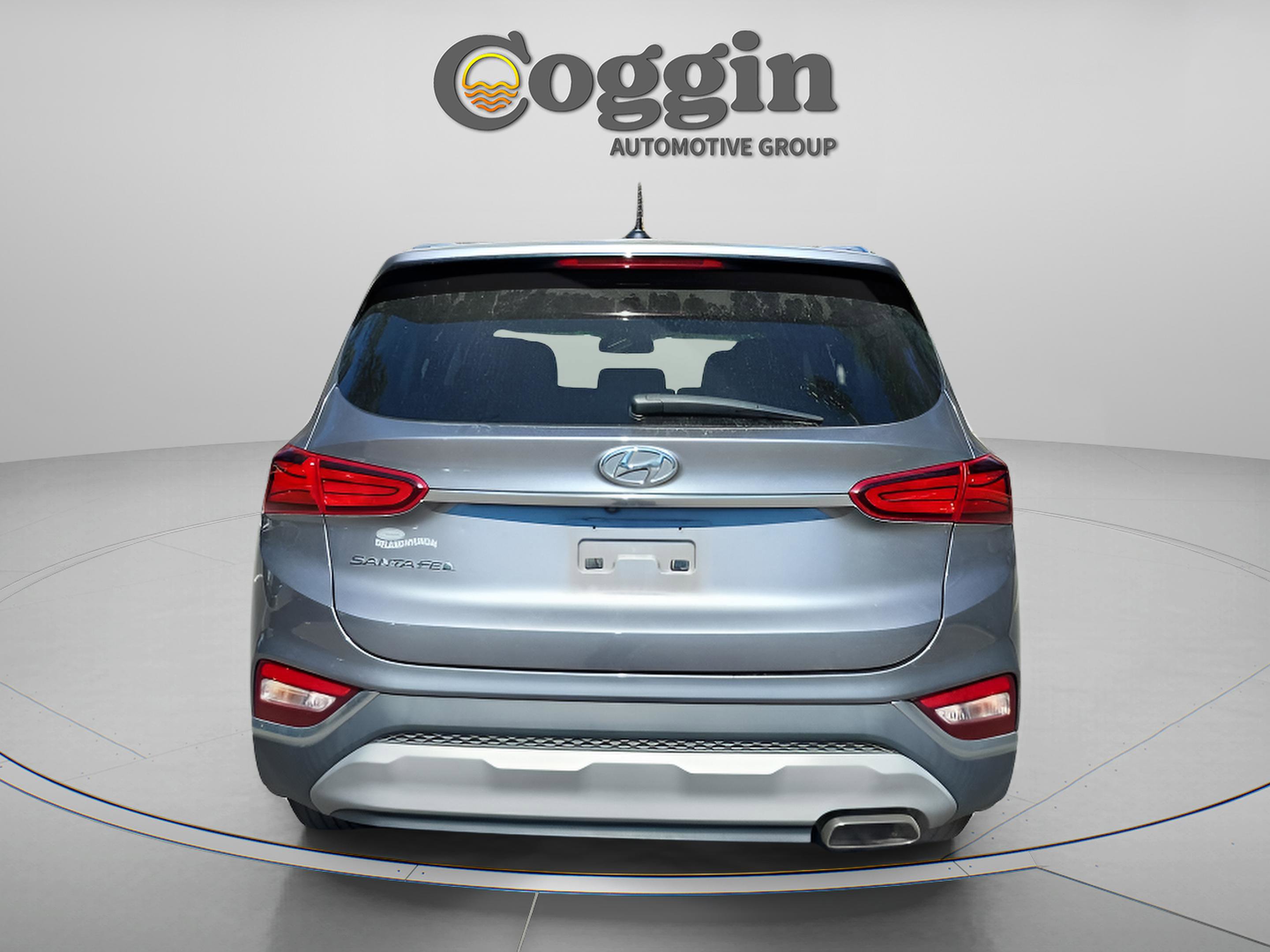 Used 2019 Hyundai Santa Fe SE image 5