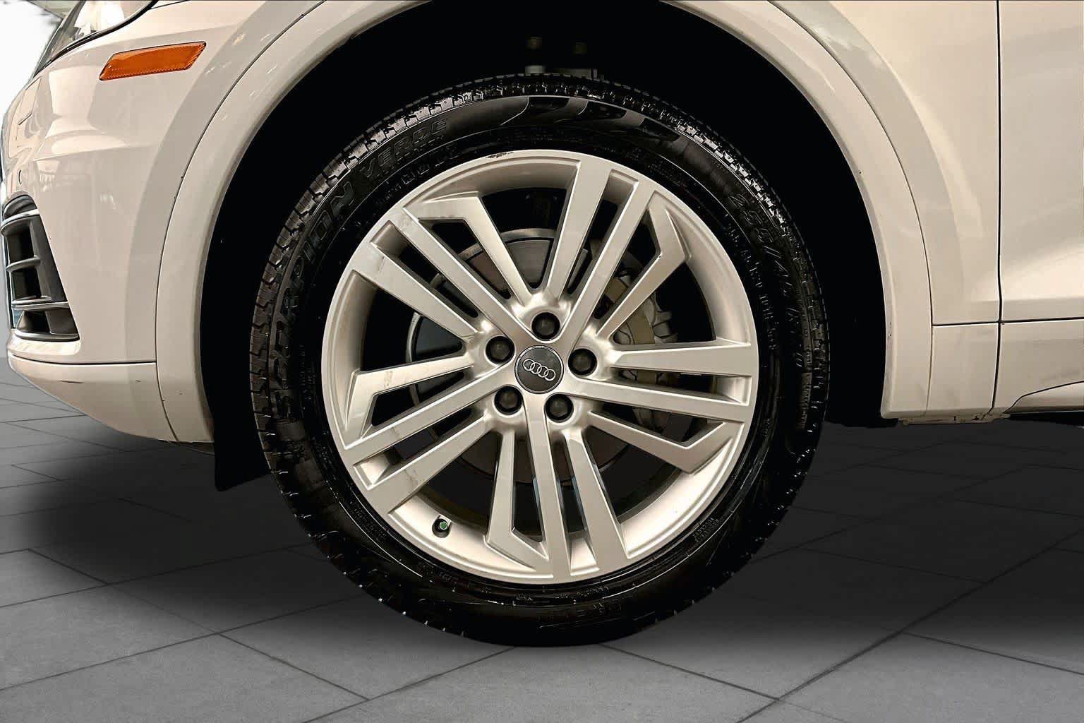 Used 2020 Audi Q5 2.0T Premium Plus AWD/4WD image 11