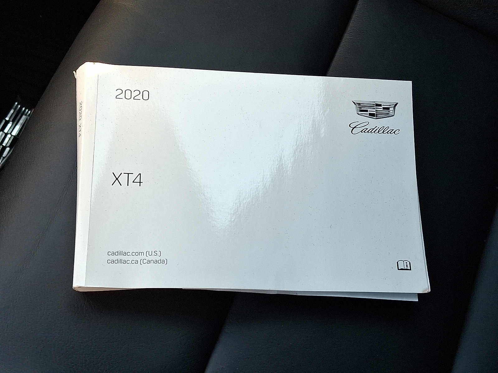 Used 2020 Cadillac XT4 Premium Luxury w/ Cold Weather Package image 26