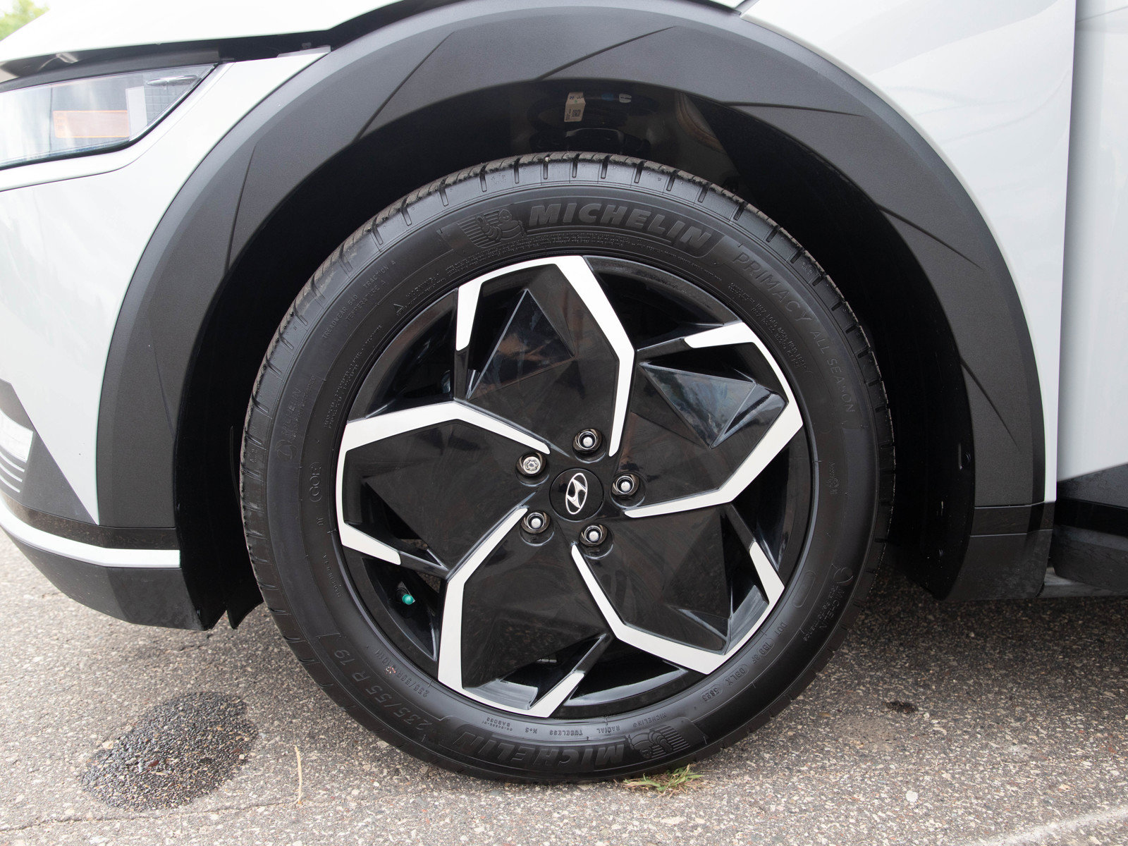 Certified 2024 Hyundai Ioniq 5 SEL AWD/4WD image 29