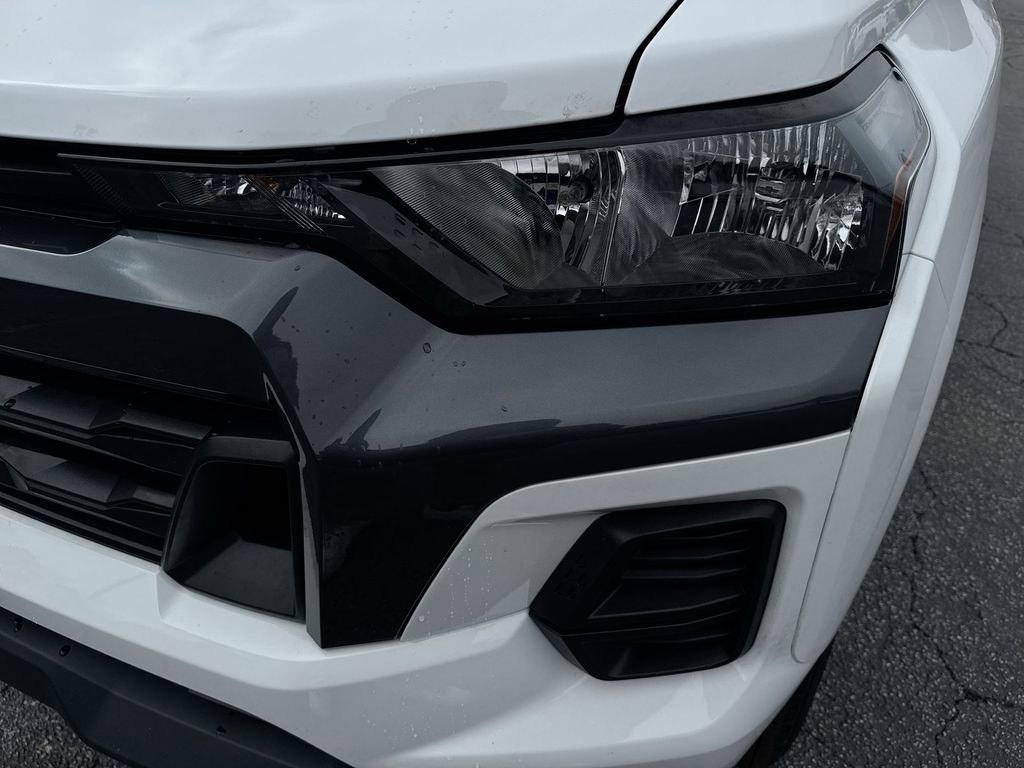 New 2025 Chevrolet Colorado LT RWD image 10