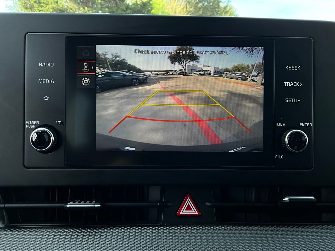 Used 2025 Kia Sportage LX image 30