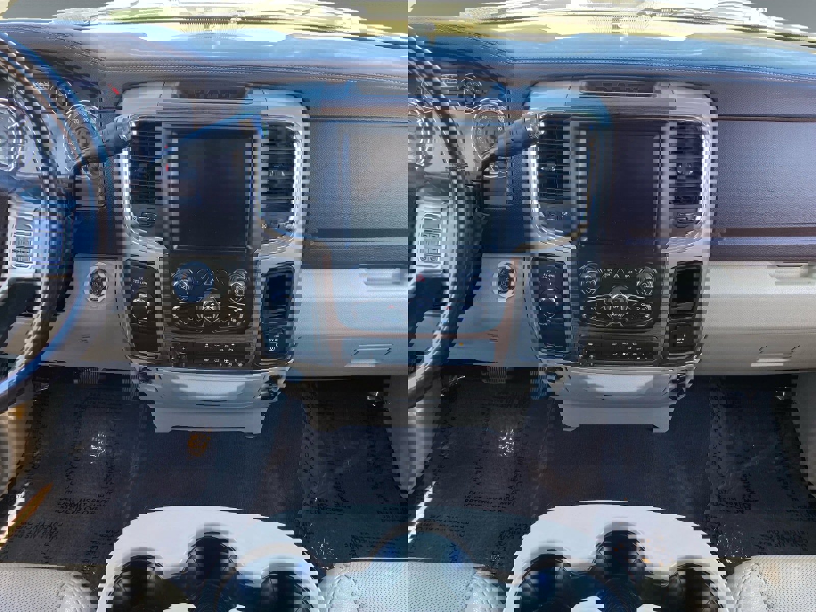 Used 2013 RAM 3500 Laramie w/ Convenience Group image 11