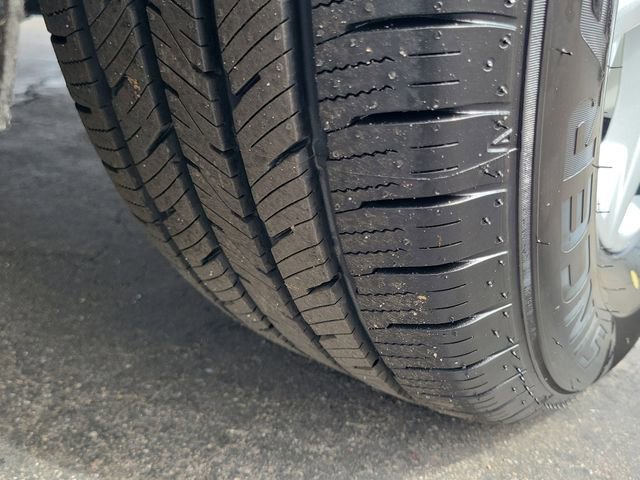 Used 2023 Chevrolet Equinox LT image 19