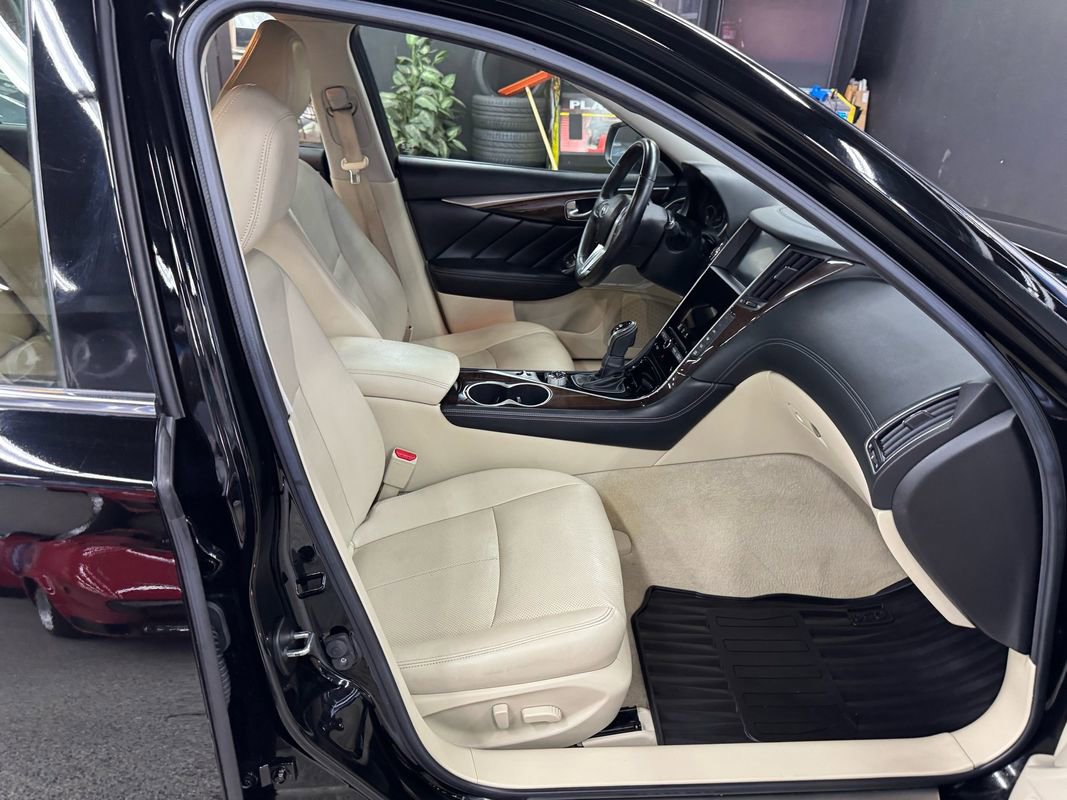 Used 2018 INFINITI Q50 Luxe w/ Sensory Package (Luxe) AWD/4WD image 20