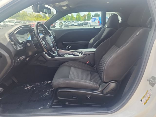 Used 2020 Dodge Challenger SXT RWD image 17