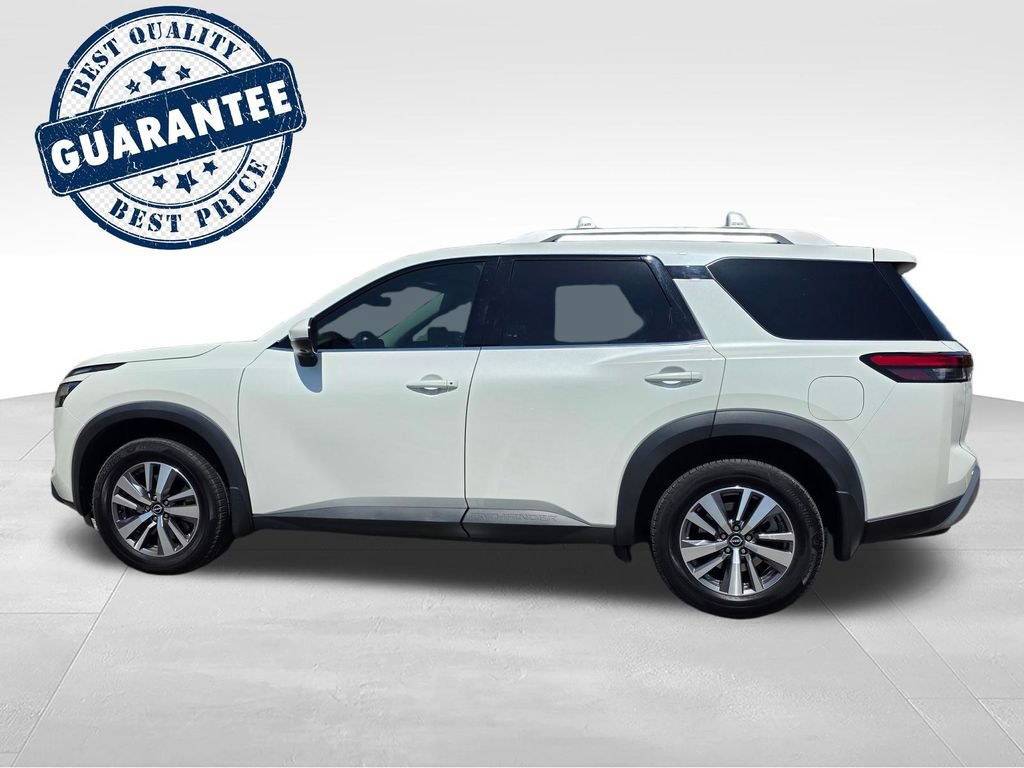 Used 2023 Nissan Pathfinder SL AWD/4WD image 4