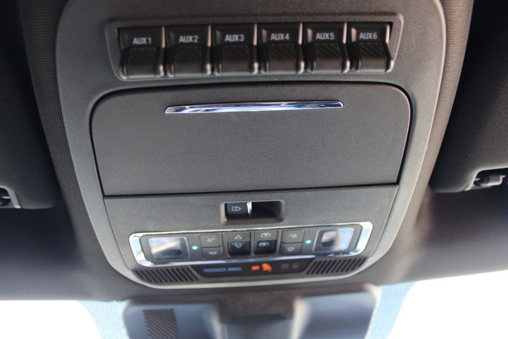Used 2022 Ford F150 Raptor w/ Equipment Group 801A High AWD/4WD image 20