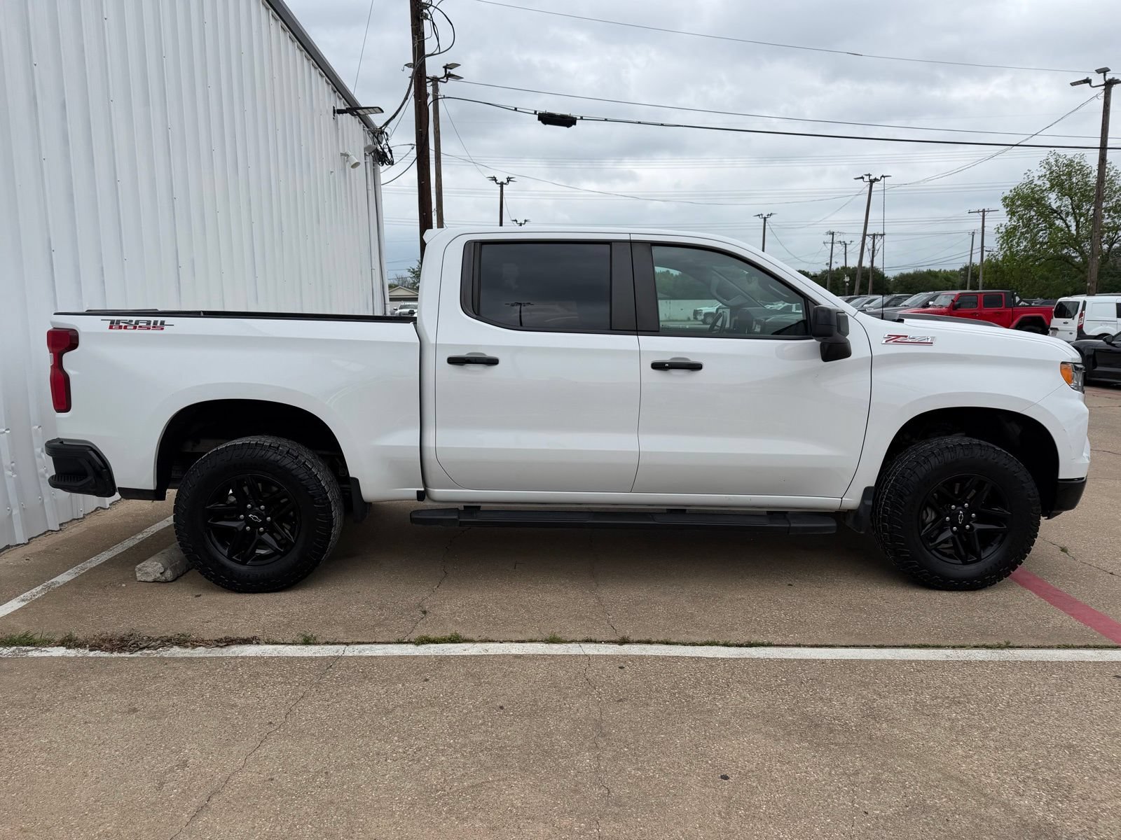 Used 2024 Chevrolet Silverado 1500 LT Trail Boss w/ Protection Package AWD/4WD image 8