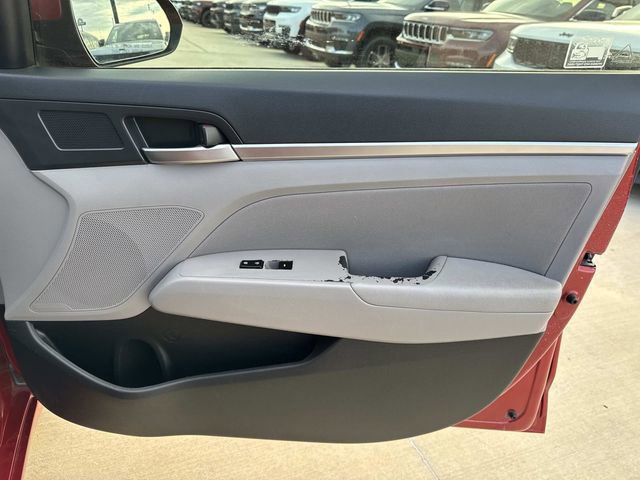 Used 2019 Hyundai Elantra SEL image 16