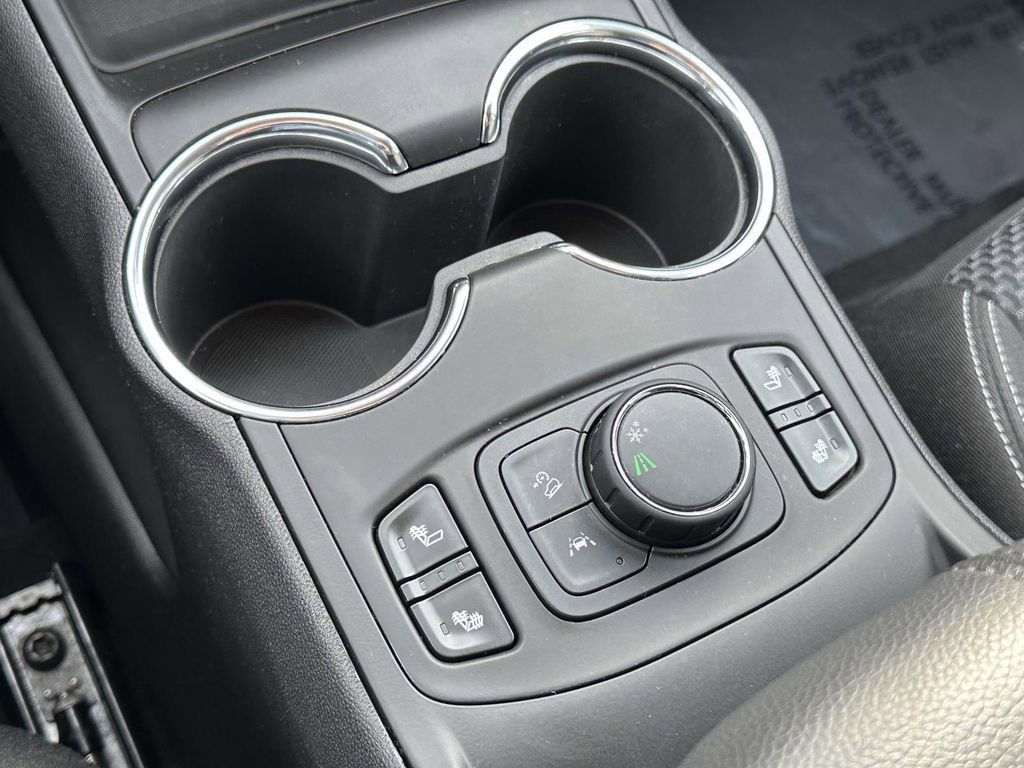 Certified 2023 GMC Terrain SLE w/ Driver Convenience Package image 29