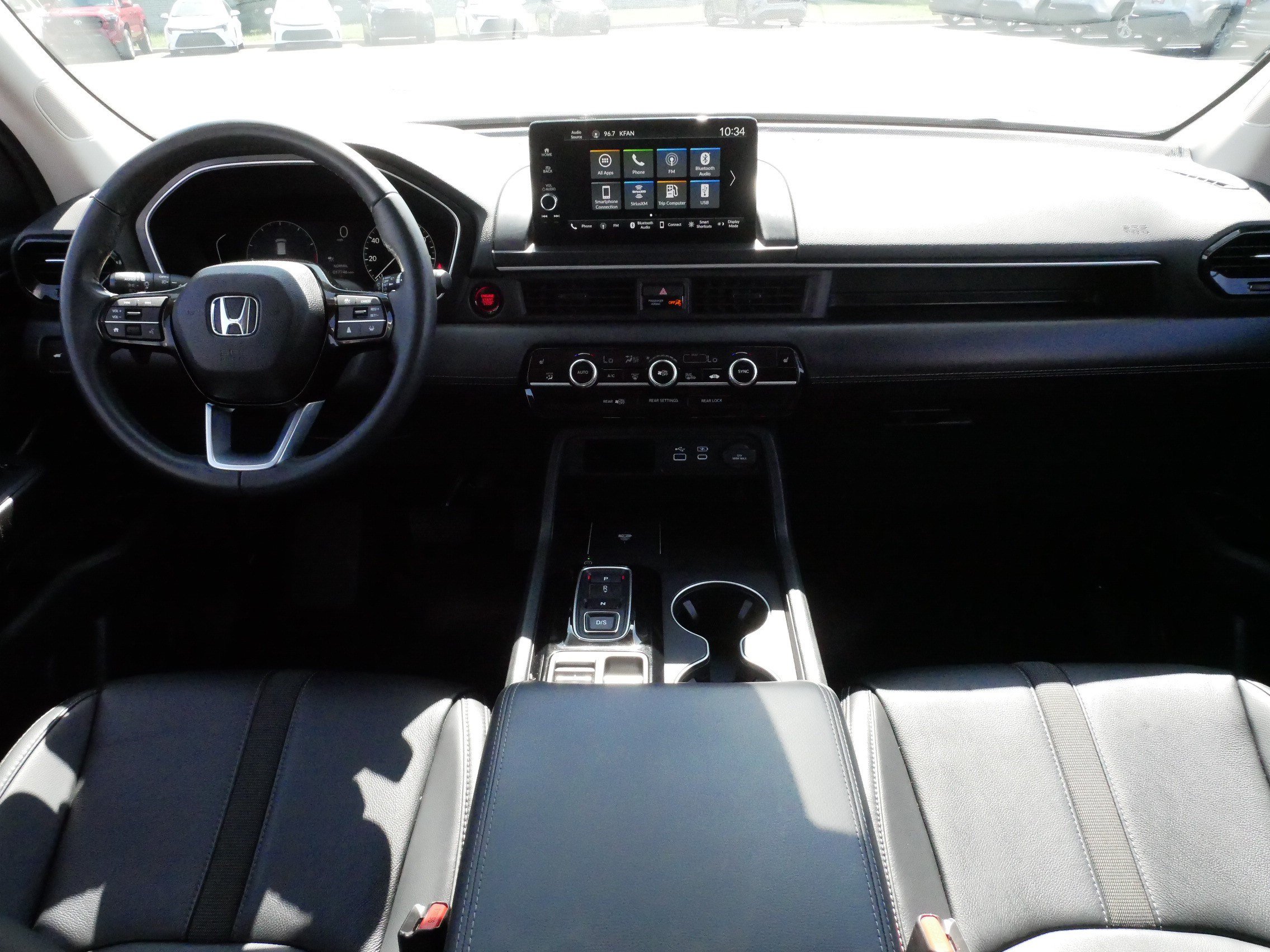 Used 2025 Honda Pilot EX-L image 10
