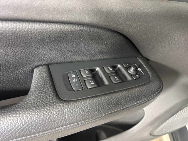 Used 2020 Volvo V60 T5 Cross Country w/ Protection Package Premier image 24