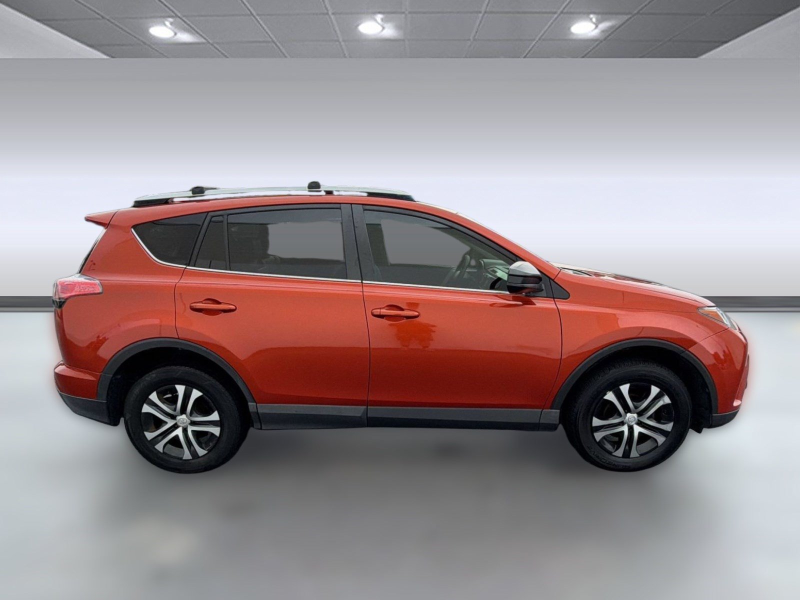 Used 2016 Toyota RAV4 LE FWD image 8
