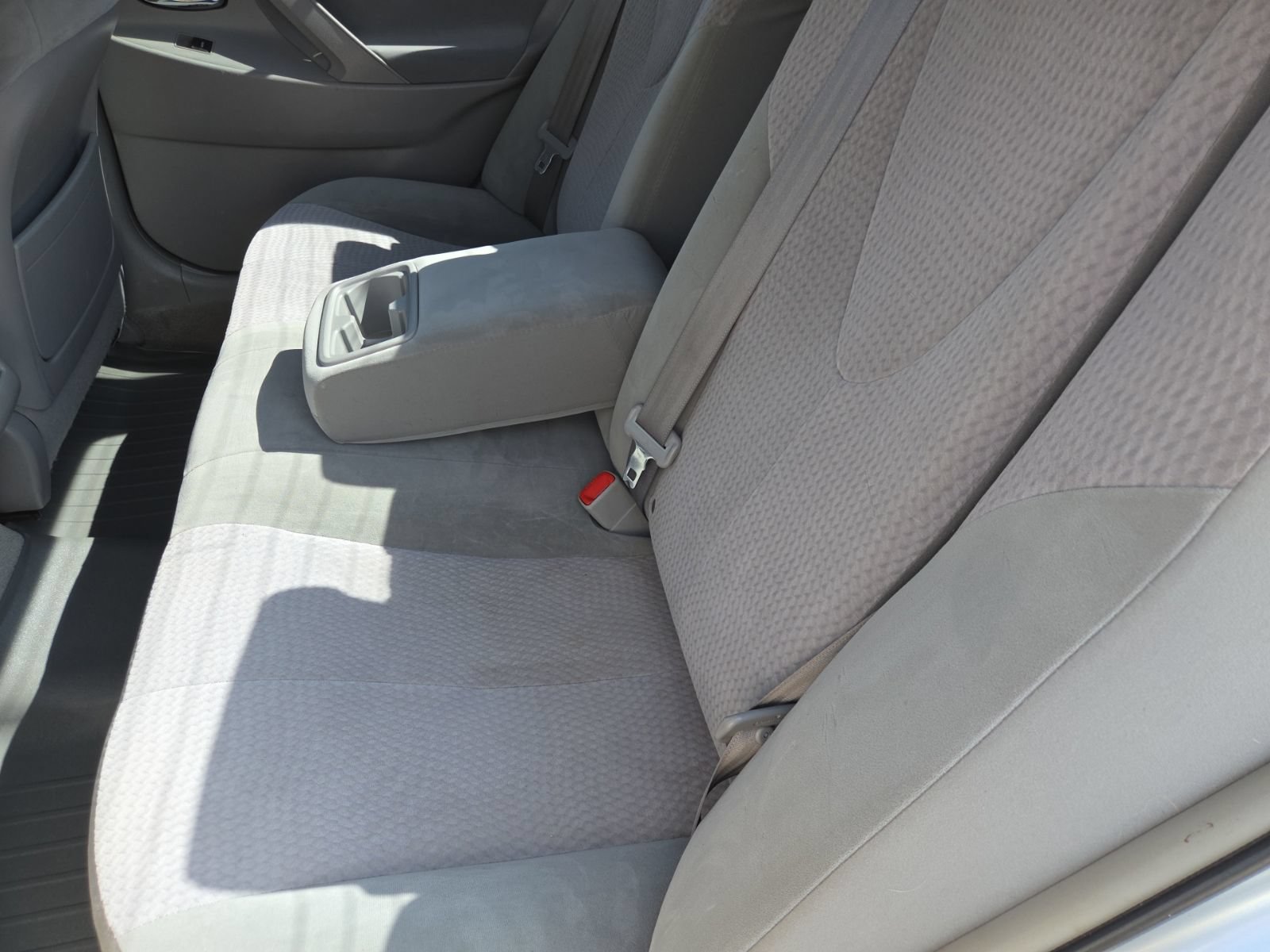 Used 2010 Toyota Camry FWD image 19