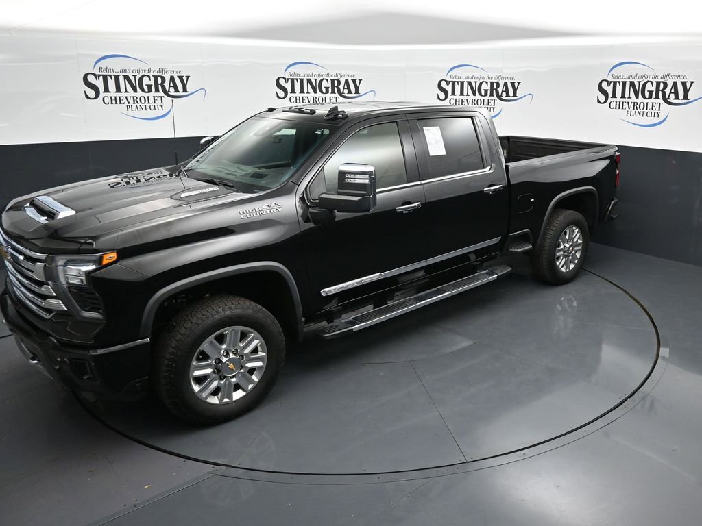 Used 2024 Chevrolet Silverado 2500 High Country w/ High Country Premium Package image 15