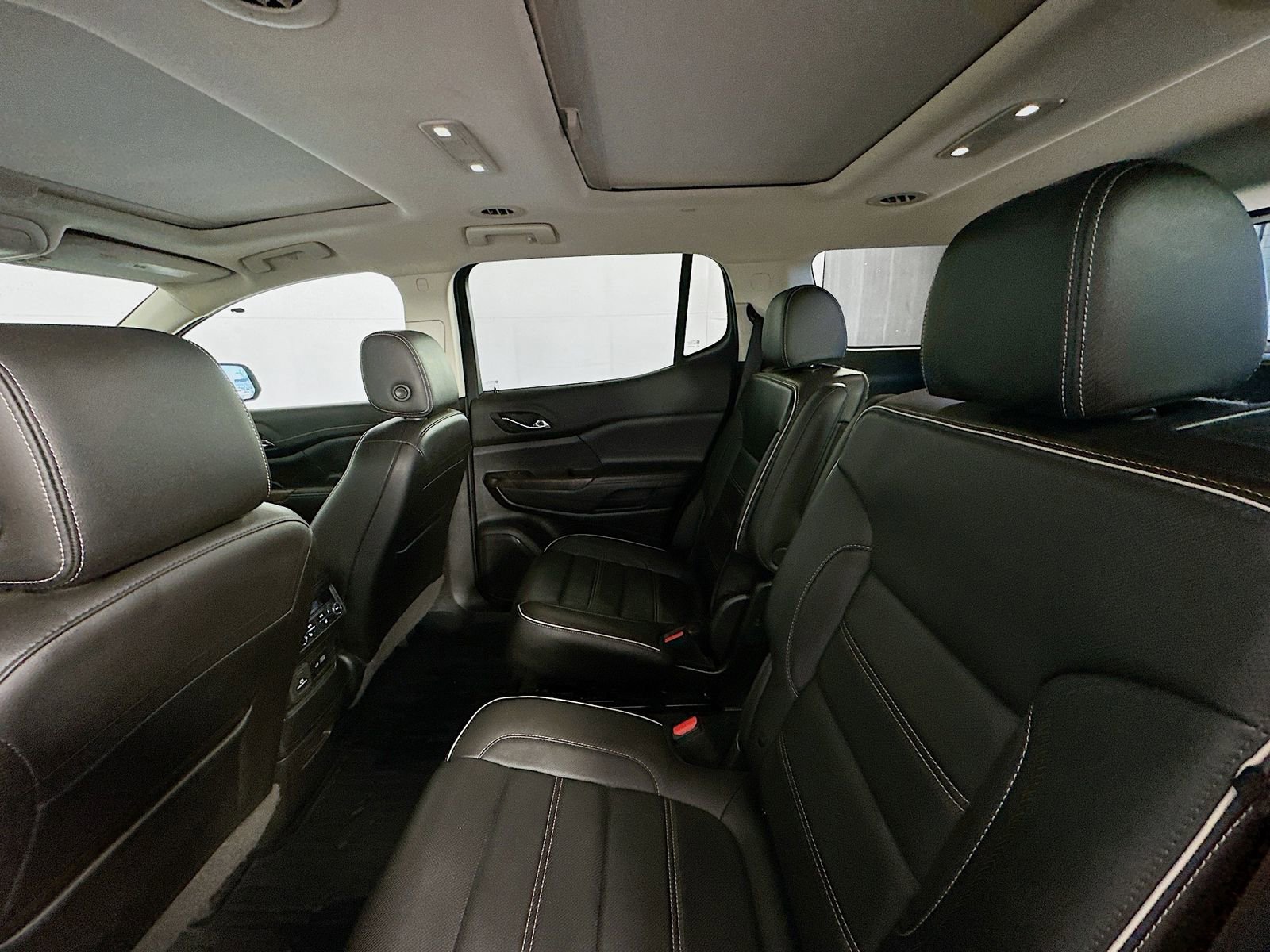 Used 2020 GMC Acadia Denali w/ Trailering Package AWD/4WD image 26