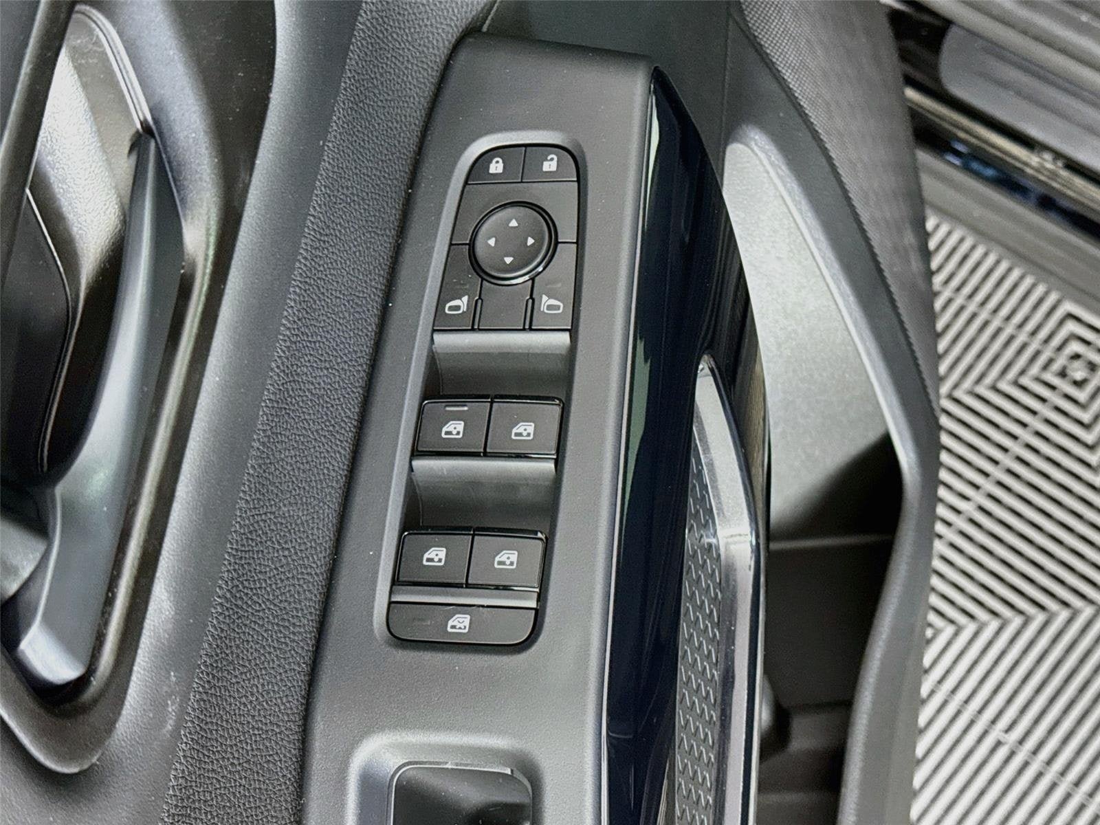 New 2026 Nissan Pathfinder SV FWD image 18