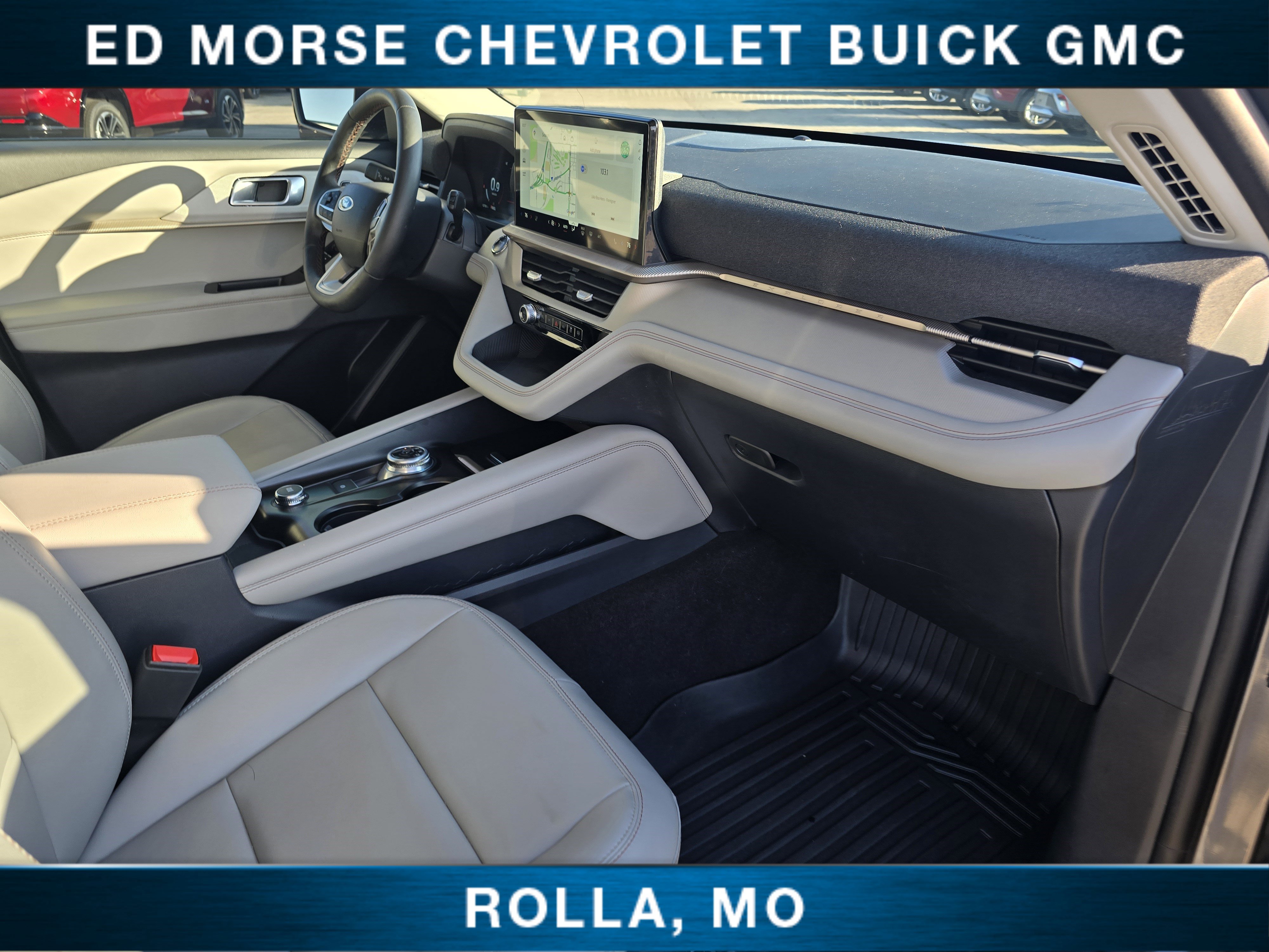 Used 2025 Ford Explorer Active w/ Active Comfort Package image 19