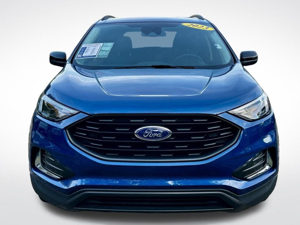 Used 2023 Ford Edge SEL w/ Sport Appearance Package image 2