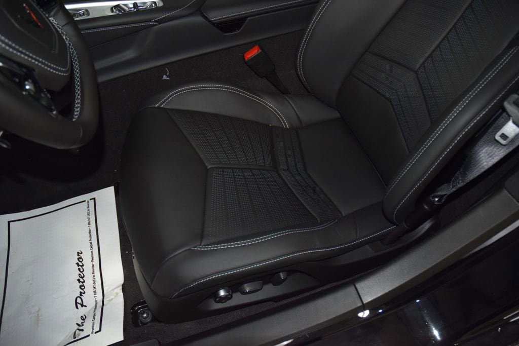 New 2026 Chevrolet Corvette Stingray Premium Cpe w/ Z51 Performance Package RWD image 38