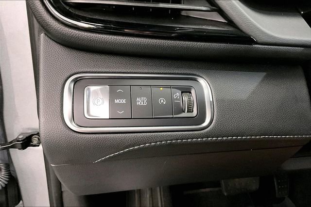 Used 2025 Buick Enclave Avenir FWD image 39