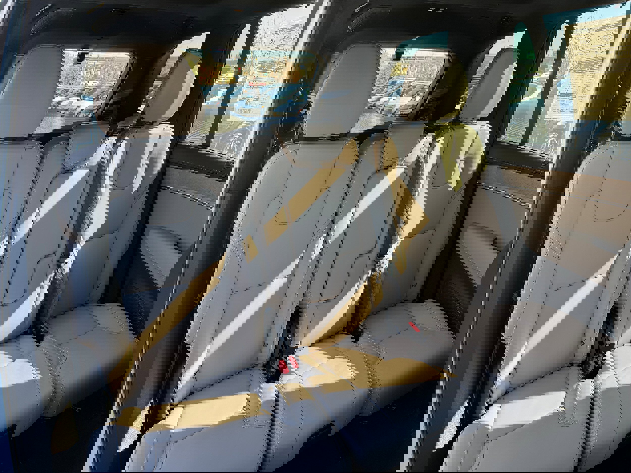 New 2026 Volvo XC90 T8 Ultra w/ Lounge Package image 10