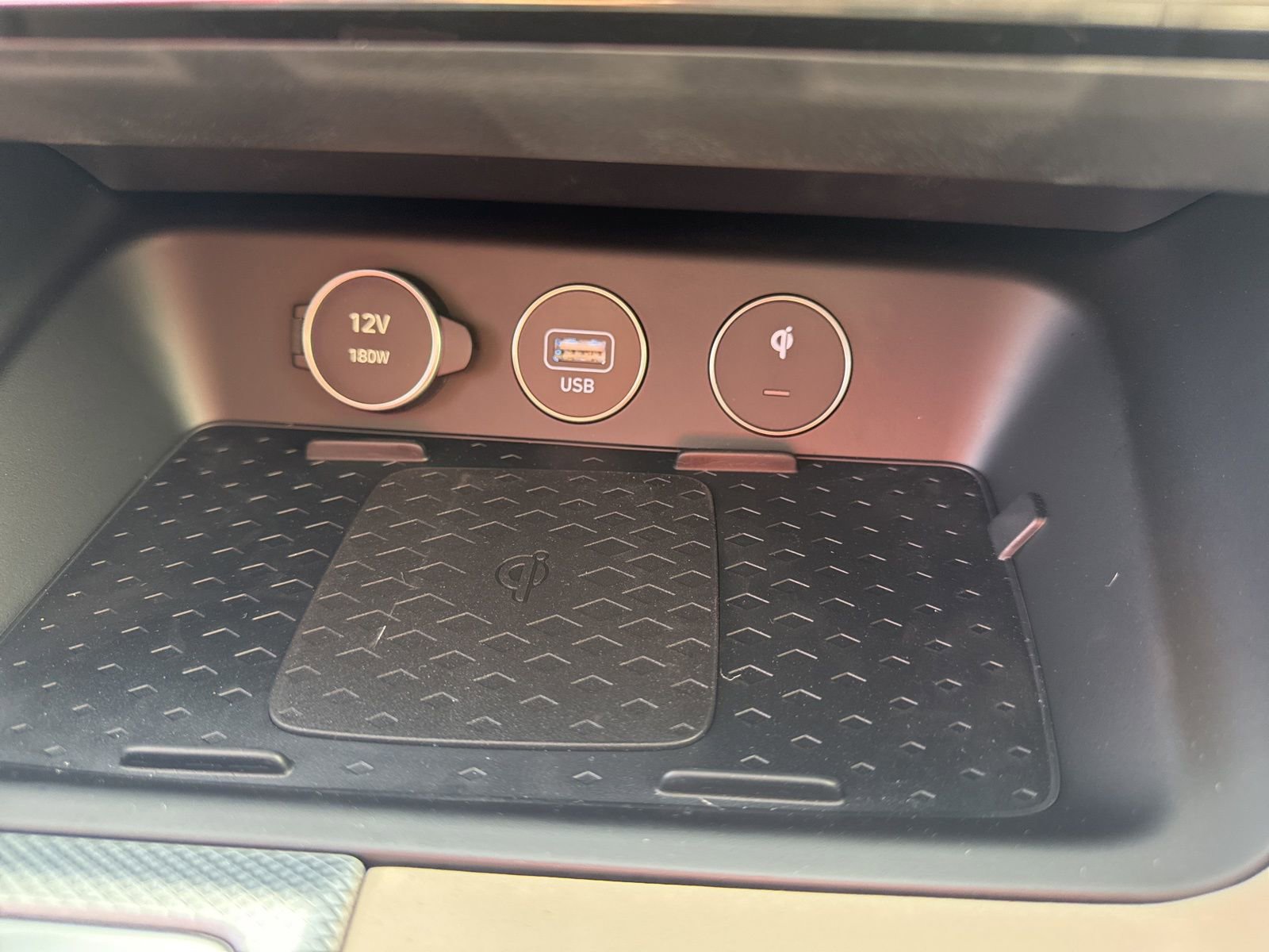 Used 2026 Genesis G70 2.5T Prestige image 27