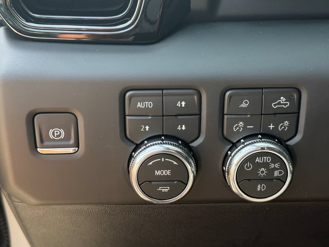 New 2026 GMC Sierra 1500 AT4 w/ AT4 Premium Package AWD/4WD image 22