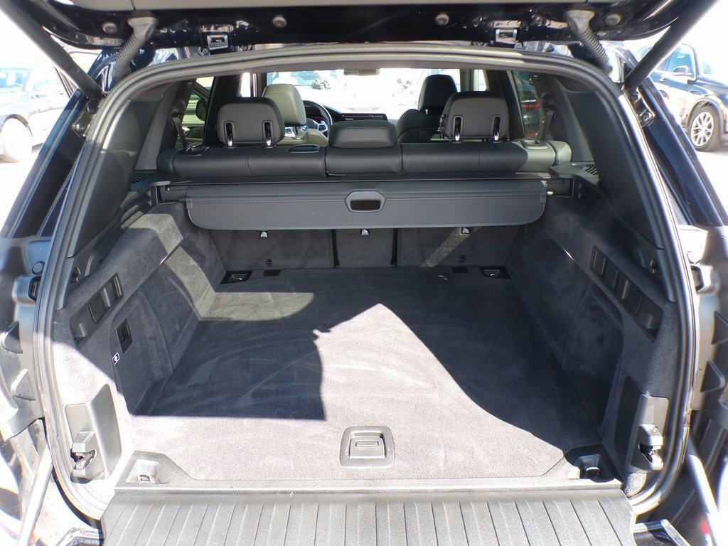 Used 2021 BMW X5 xDrive40i w/ M Sport Package image 15