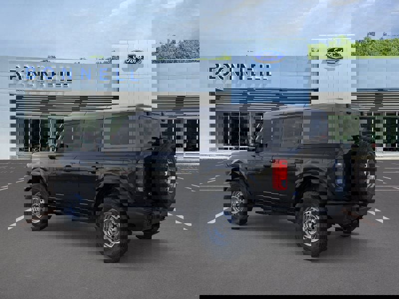 New 2025 Ford Bronco 4-Door image 4