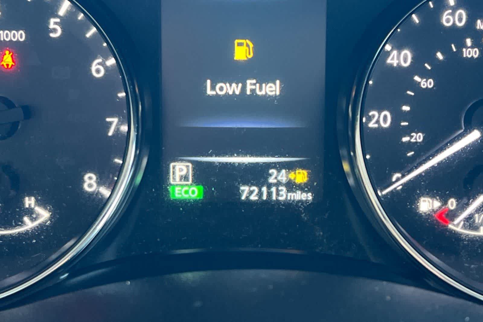 Used 2017 Nissan Rogue SL FWD image 25