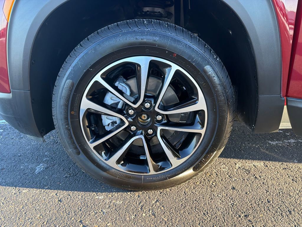 Used 2025 Chevrolet TrailBlazer LT image 25