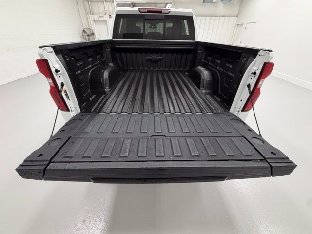 Certified 2026 Chevrolet Silverado 1500 RST AWD/4WD image 24