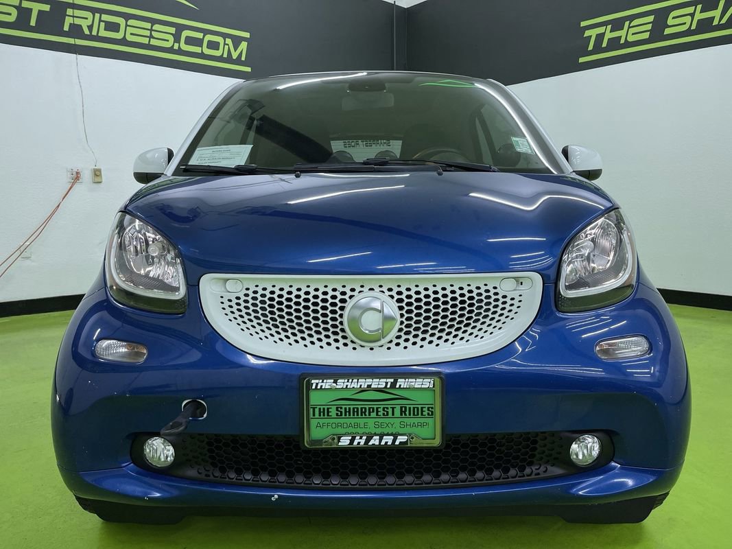 Used 2016 smart fortwo passion image 3