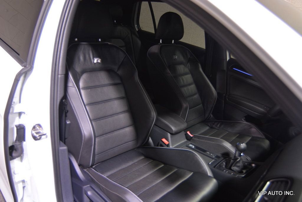 Used 2018 Volkswagen Golf 4-Door image 10
