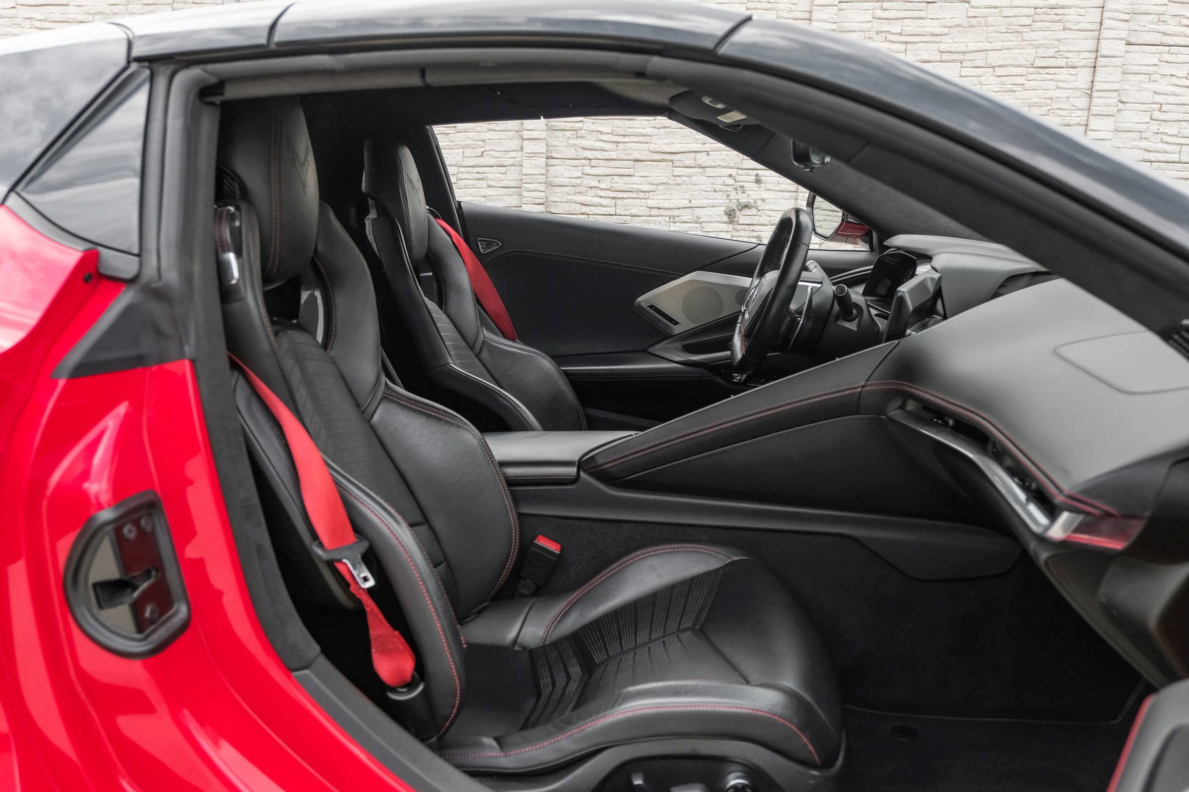 Used 2021 Chevrolet Corvette Stingray Premium Conv w/ Z51 Performance Package RWD image 25