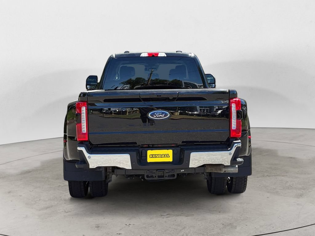 Certified 2025 Ford F450 Lariat w/ FX4 Off-Road Package AWD/4WD image 4