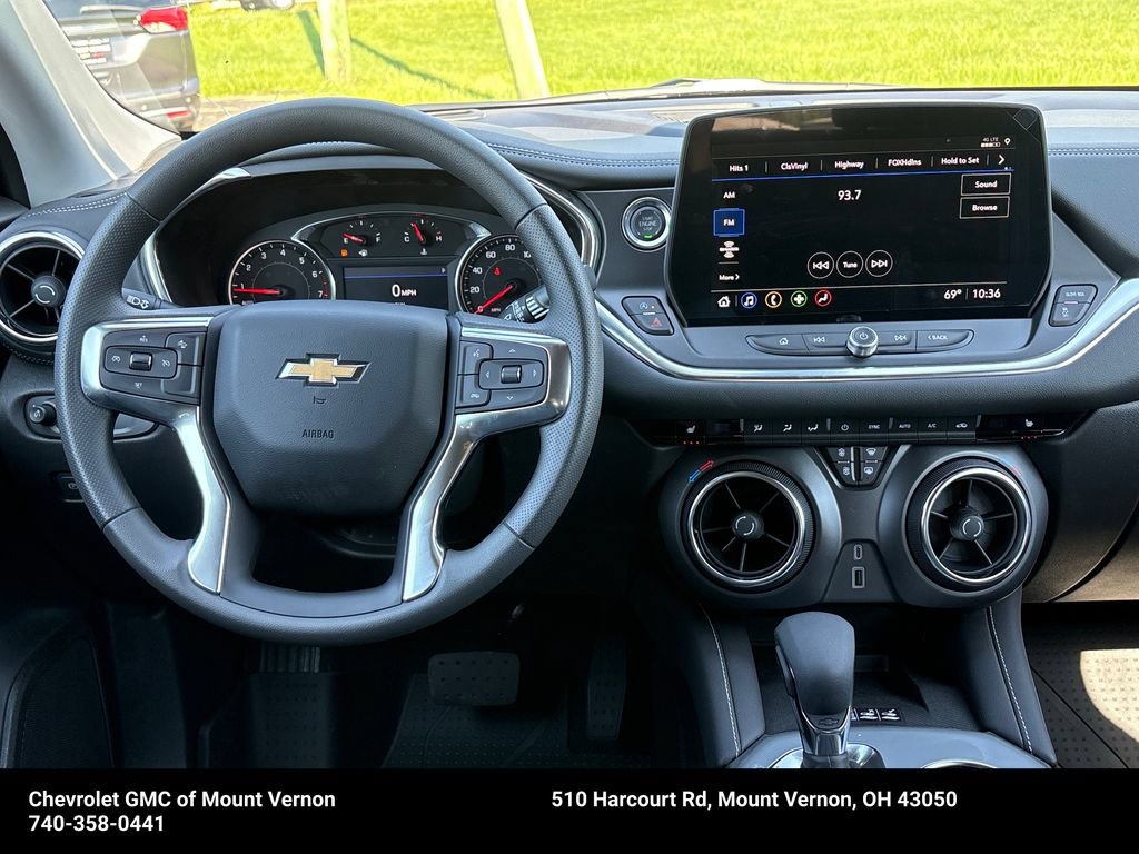 New 2026 Chevrolet Blazer LT w/ Convenience Package AWD/4WD image 17