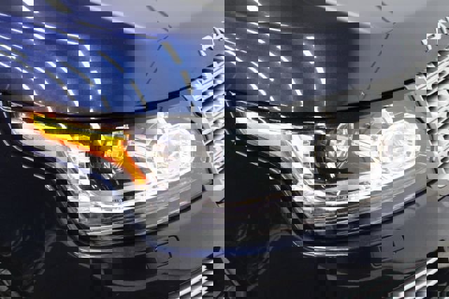 Used 2017 Land Rover Range Rover Long Wheelbase Autobiography image 6