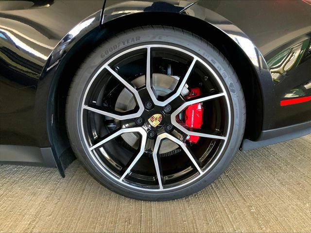 Used 2025 Porsche Taycan 4S AWD/4WD image 26