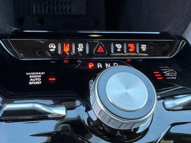 New 2026 Jeep Grand Wagoneer Limited image 25