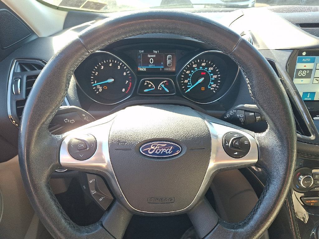 Used 2016 Ford Escape Titanium w/ Equipment Group 301A AWD/4WD image 23