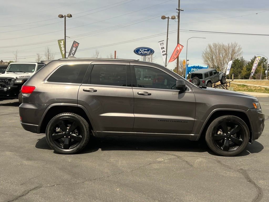 Used 2014 Jeep Grand Cherokee Altitude image 9