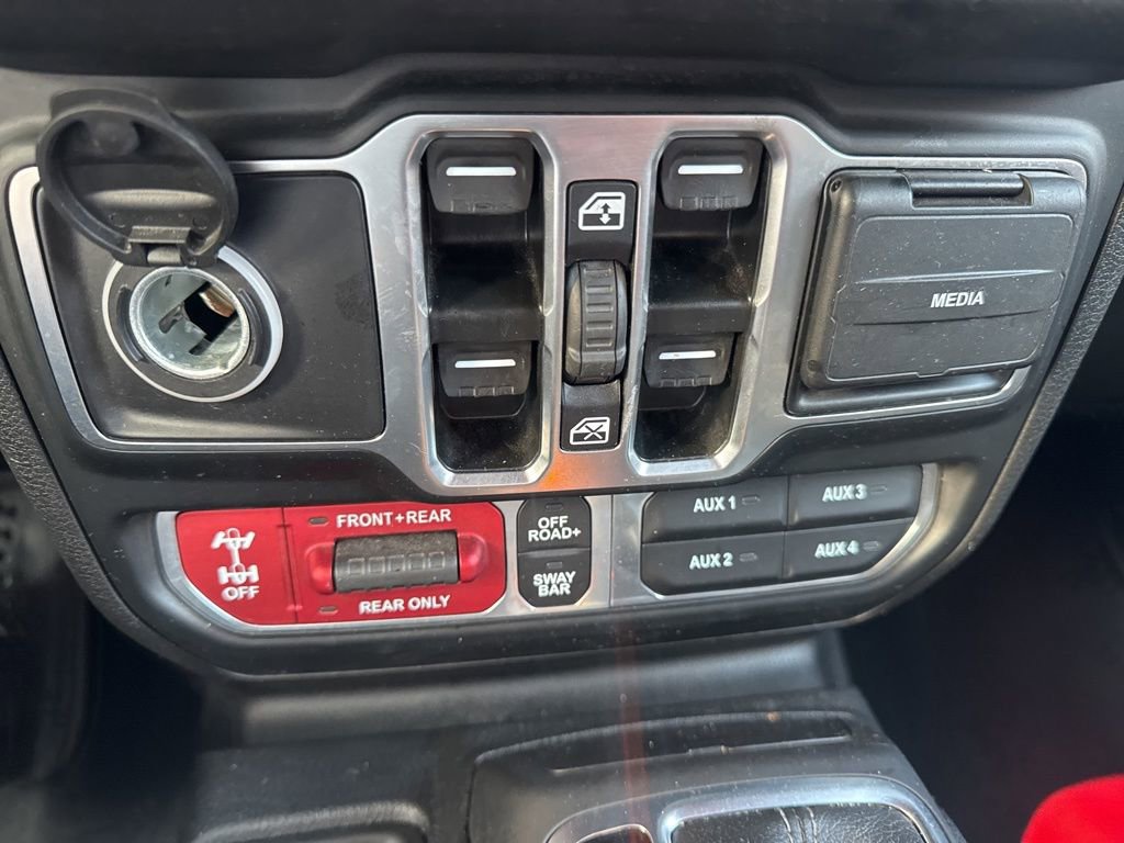 Used 2025 Jeep Wrangler Unlimited Rubicon image 15