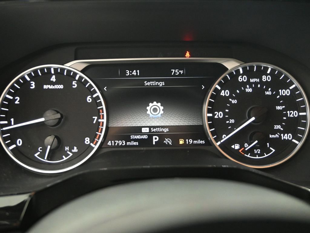 Used 2024 Nissan Pathfinder SL w/ SL Premium Package image 20