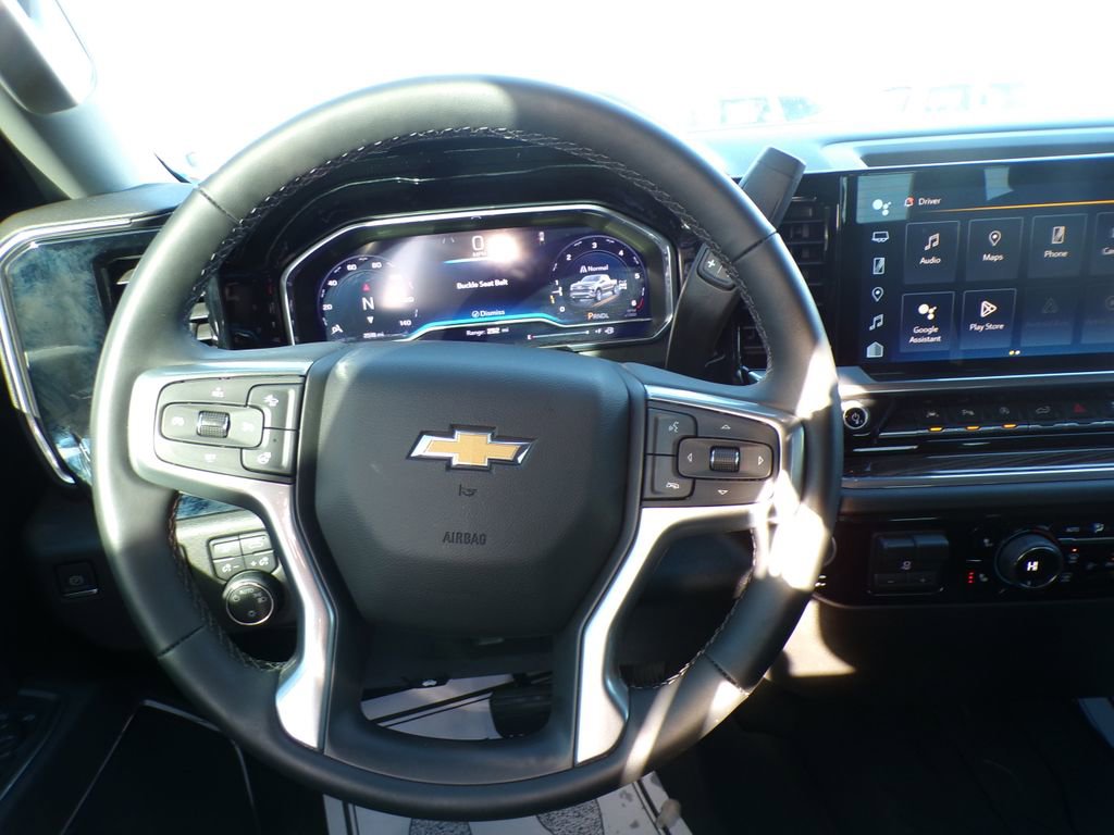 Used 2024 Chevrolet Silverado 1500 LT w/ Safety Package AWD/4WD image 12