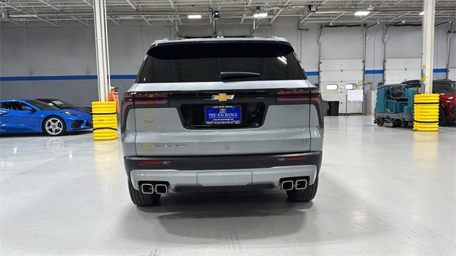Used 2024 Chevrolet Traverse LT w/ Trailering Package image 5