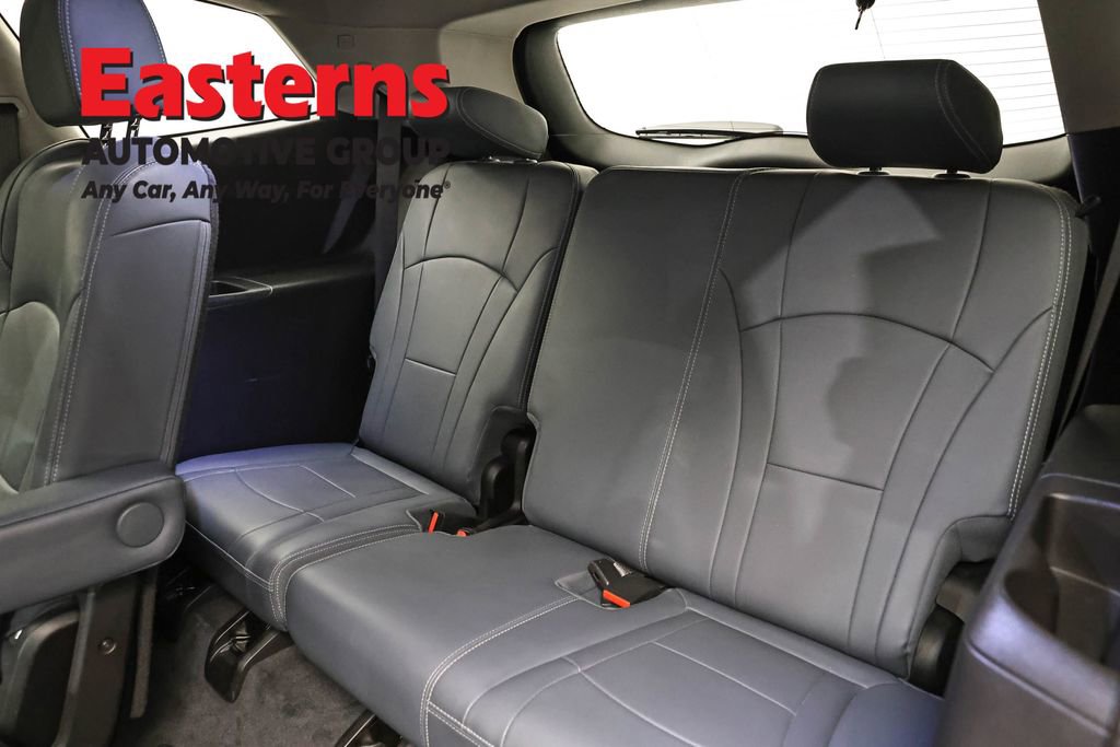 Used 2021 Buick Enclave Essence w/ Sport Touring Edition FWD image 27