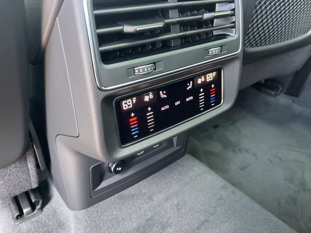 New 2025 Audi Q8 Premium Plus image 29